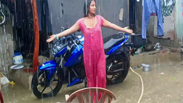 Young Wife in Rain No Bra No Panty Nude